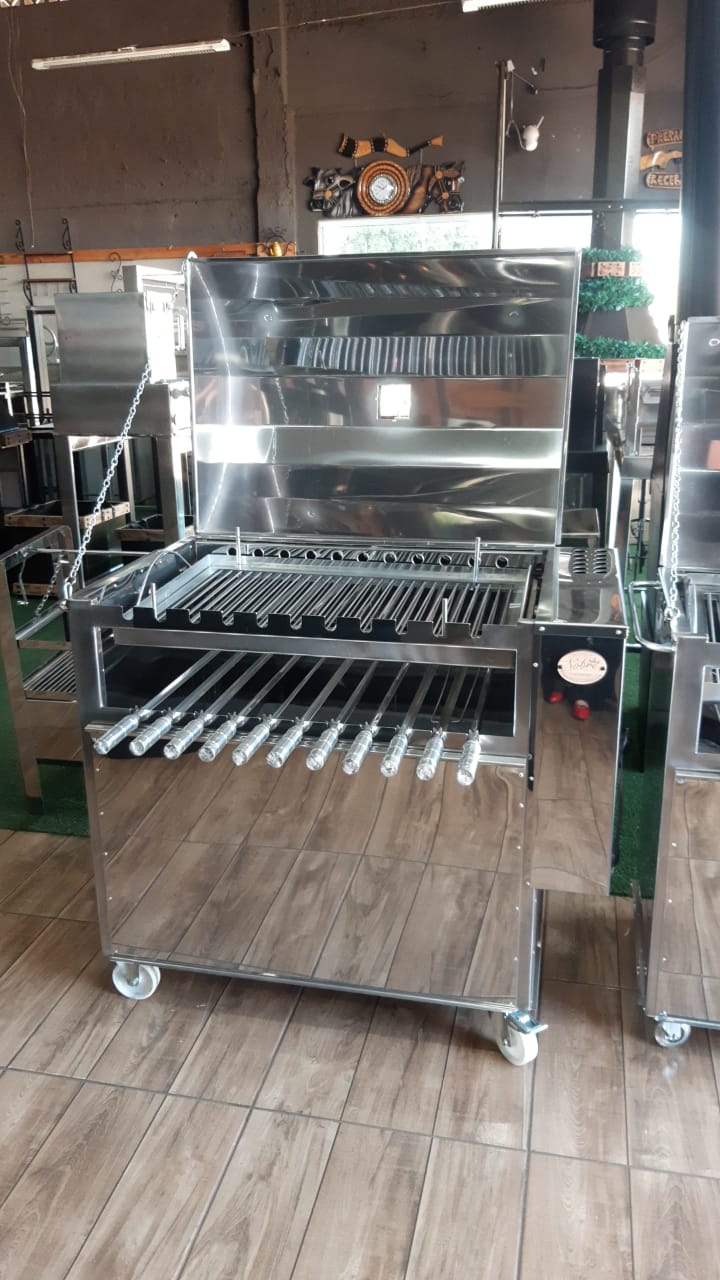 CHURRASQUEIRA PORTÁTIL 11 ESPETOS COM GRELHA PARA COSTELÃO COM TAMPA 